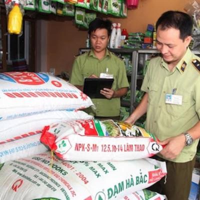 Loạn thị trường phân bón: Thật – giả lẫn lộn, nông dân khó lường